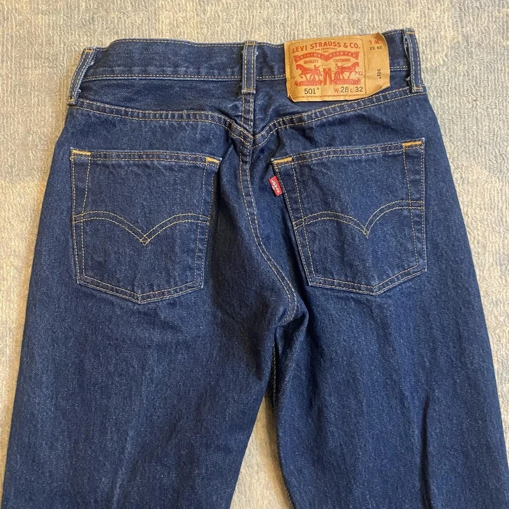 Levis 501 Jeans Mens 27x31 Blue Dark Wash Straight 100% Cotton Denim Pants READ*